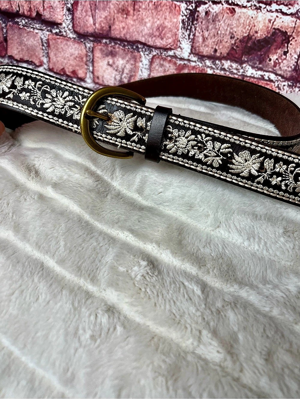 Lucky Brand Leather Floral Embroidered Belt Brown Size Medium Antique Gold Buckl